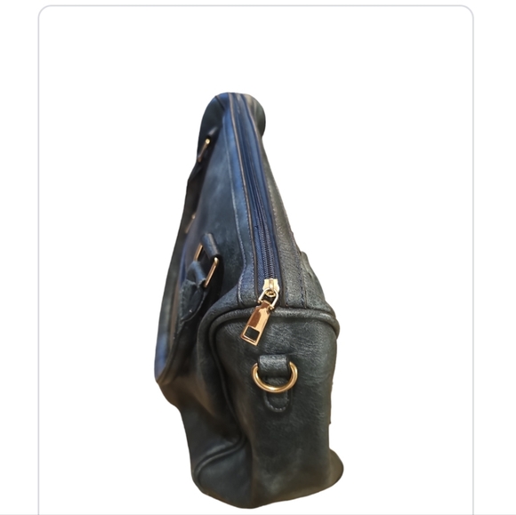 Genuine Leather Beautiful Design Women's Bag. - Picture 4 of 16